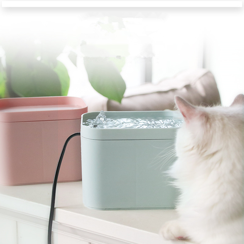 Vannfontene til katt og liten hund 1,5 liter - Bilde 4